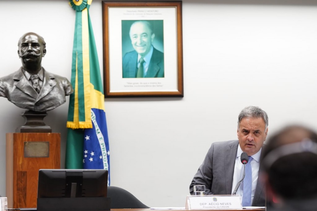 Aécio Neves durante última reunião da CREDN da Câmara em 2021 - Fotos: Alexssandro Loyola/Liderança do PSDB na Câmara
