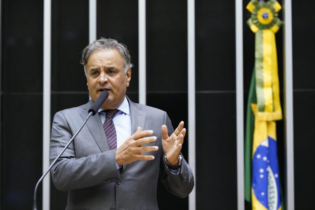 PERSEGUIÇÃO: Justiça do RJ proíbe entrada de deputados Rodrigo