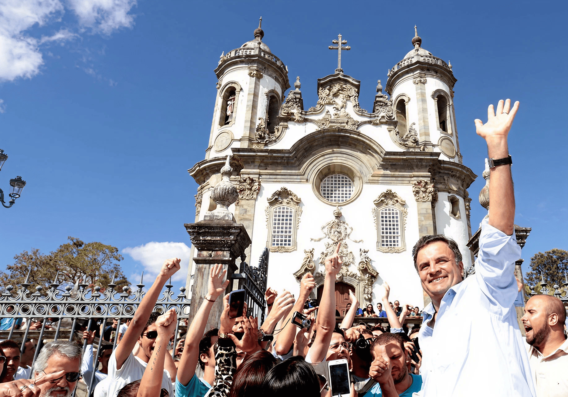 Aécio Neves em evento com lideranças de Minas Gerais