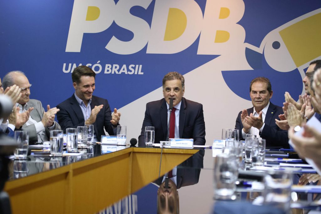 PSDB-Cidadania oficializa Aécio como pré-candidato à Presidência da República